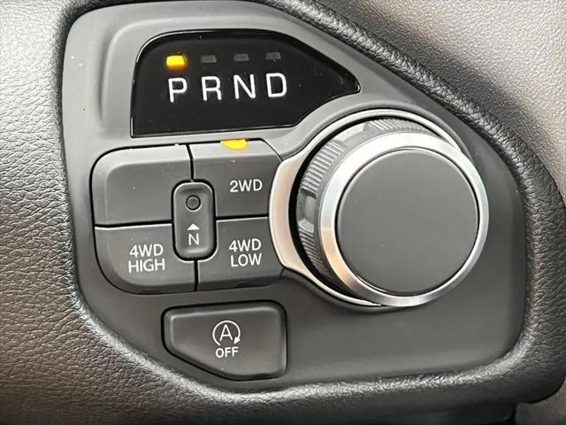 2026 Ram 1500 Express Crew Cab 4x4 57 Box