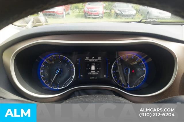 2022 Chrysler Voyager LX