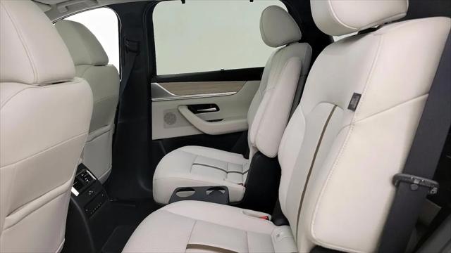 2024 Mazda X-90 Premium Plus