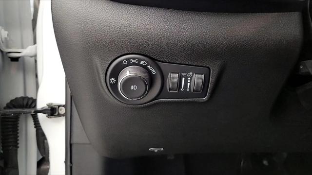 2024 Jeep Compass Latitude Lux FWD