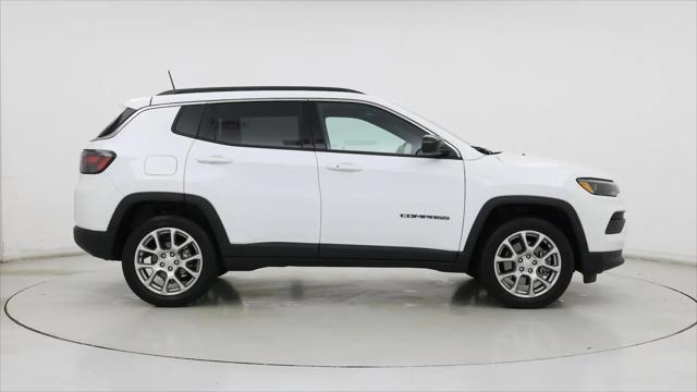 2024 Jeep Compass Latitude Lux FWD