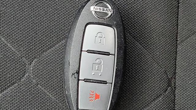 2019 Nissan Kicks S