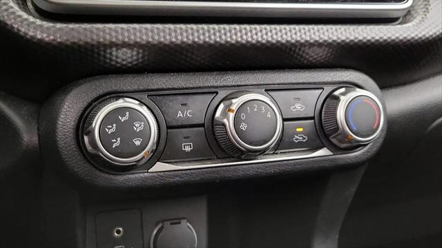 2019 Nissan Kicks S