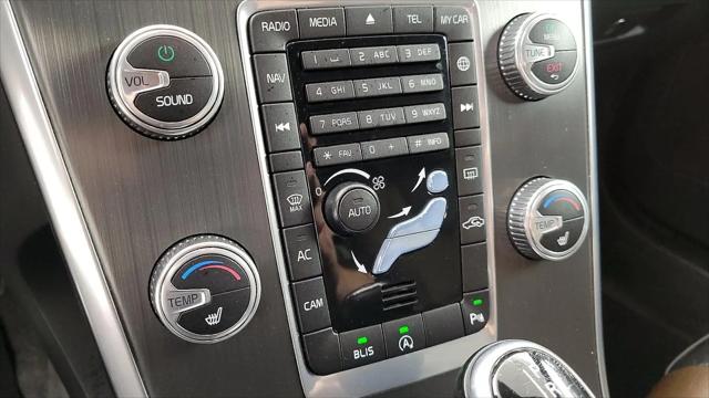 2016 Volvo XC60 T6 Drive-E
