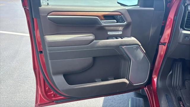2022 GMC Sierra 1500 4WD Crew Cab Short Box Denali