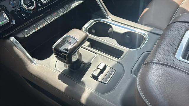 2022 GMC Sierra 1500 4WD Crew Cab Short Box Denali