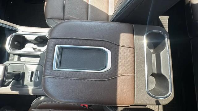 2022 GMC Sierra 1500 4WD Crew Cab Short Box Denali