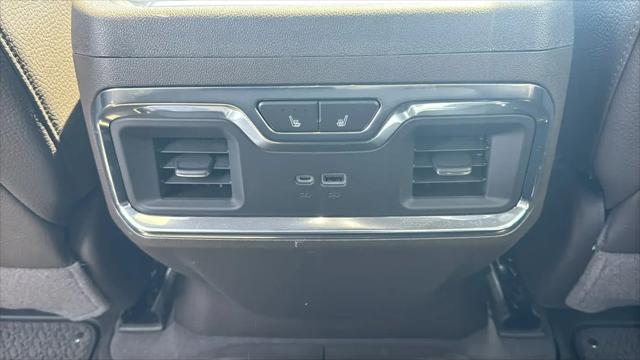 2022 GMC Sierra 1500 4WD Crew Cab Short Box Denali