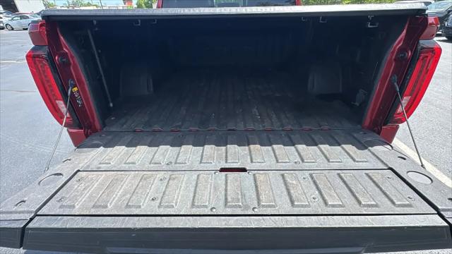 2022 GMC Sierra 1500 4WD Crew Cab Short Box Denali