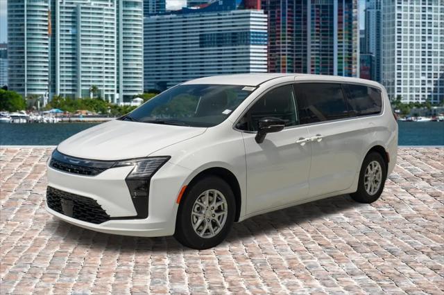 2027 Chrysler Pacifica Select for sale in Miami, FL