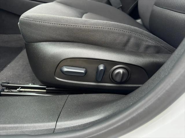 2023 Chevrolet Malibu FWD 1FL