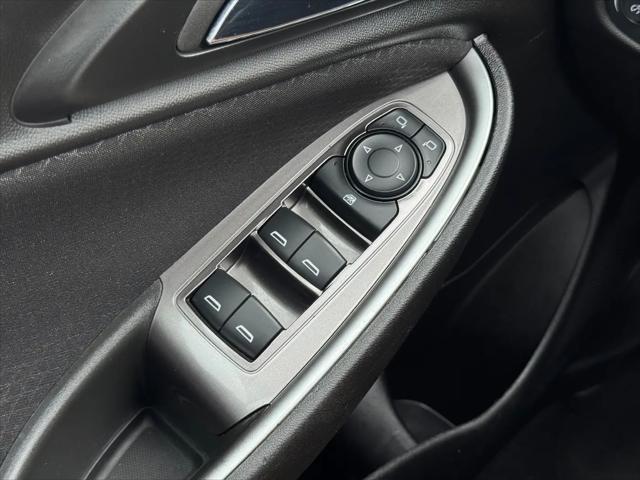 2023 Chevrolet Malibu FWD 1FL