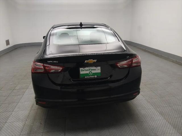 2022 Chevrolet Malibu FWD LT