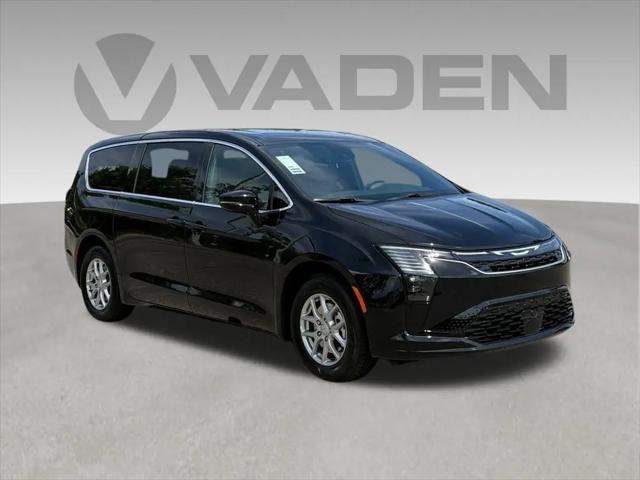 2027 Chrysler Pacifica Select for sale in Savannah, GA