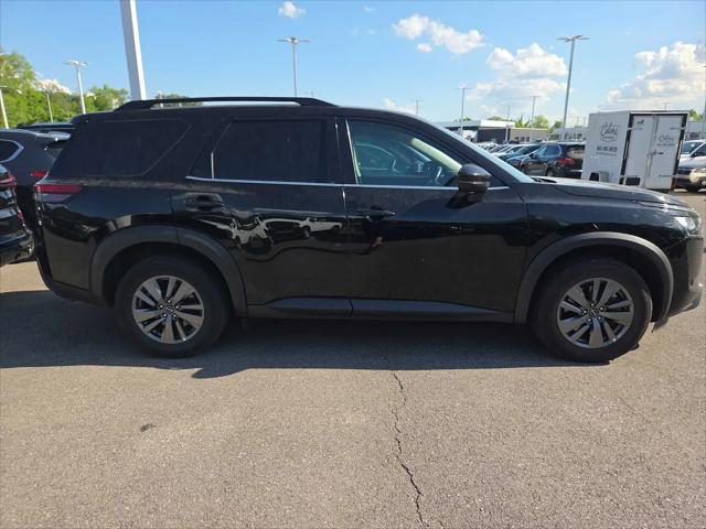 2024 Nissan Pathfinder SV FWD