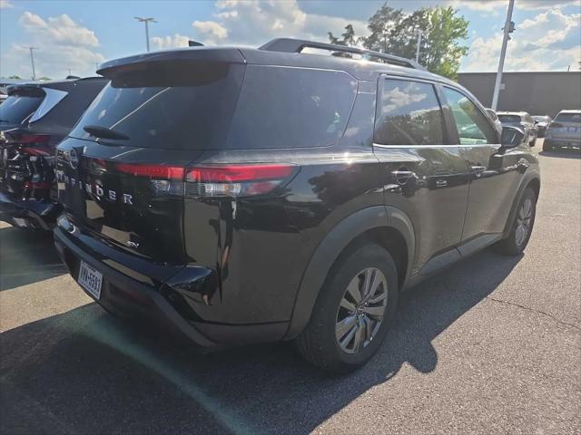2024 Nissan Pathfinder SV FWD