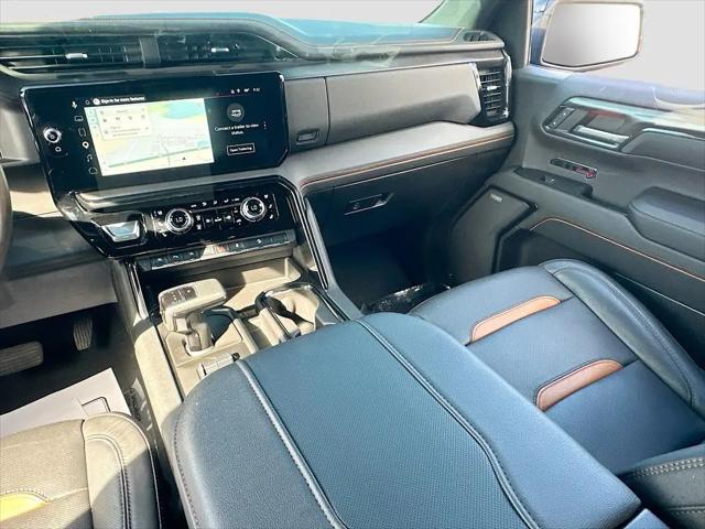 2023 GMC Sierra 1500 4WD Crew Cab Short Box AT4