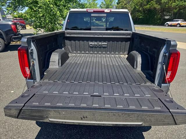 2026 GMC Sierra 1500 Crew Cab, Short Bed, SLT, 4WD