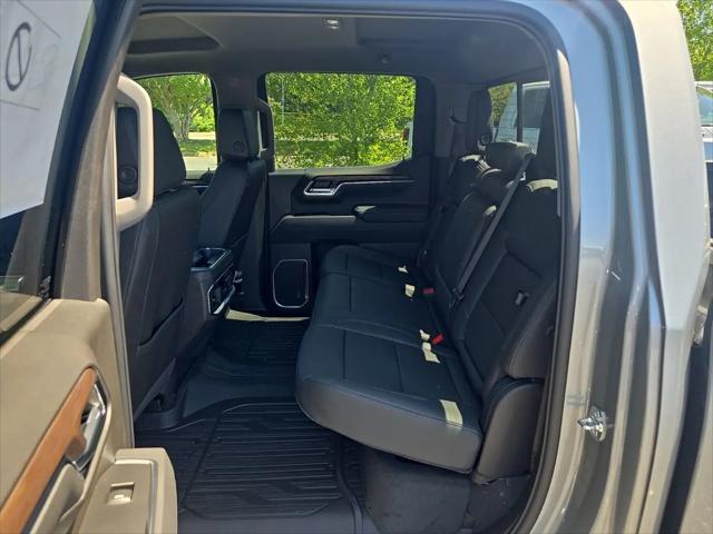 2026 GMC Sierra 1500 Crew Cab, Short Bed, SLT, 4WD