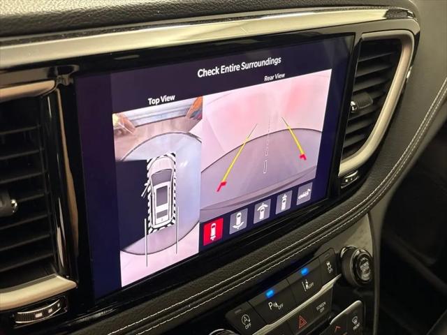 2027 Chrysler Pacifica Select