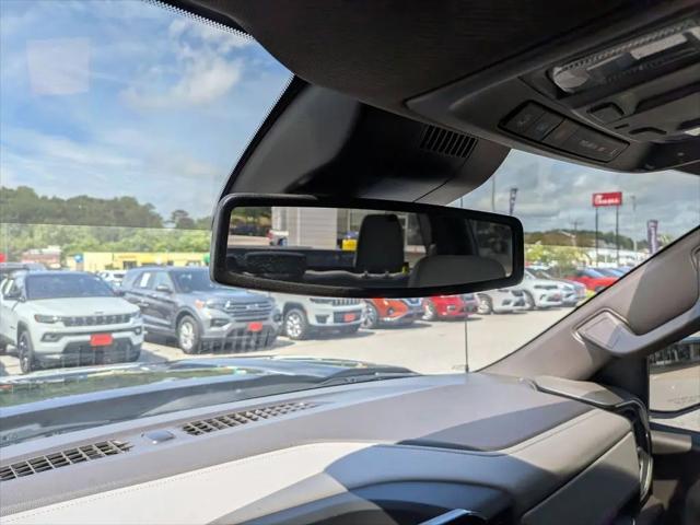 2023 GMC Sierra 1500 4WD Crew Cab Short Box SLT