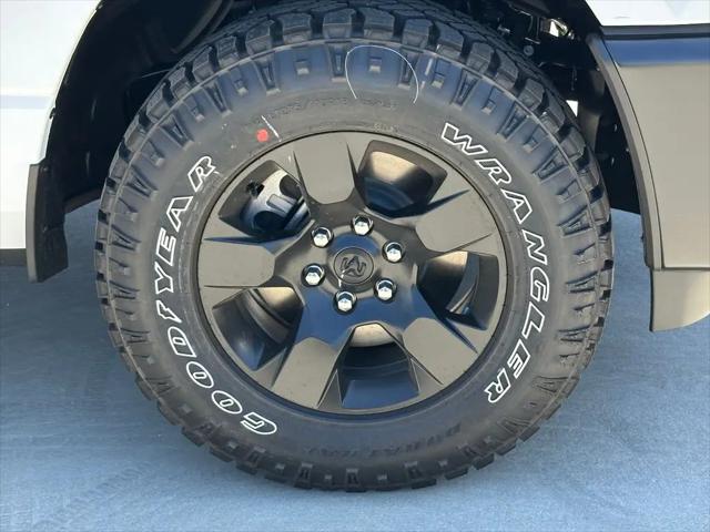 2026 Ram 1500 Warlock Crew Cab 4x4 5'7" Box