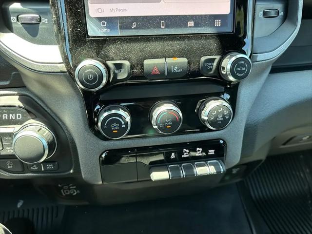 2026 Ram 1500 Warlock Crew Cab 4x4 5'7" Box