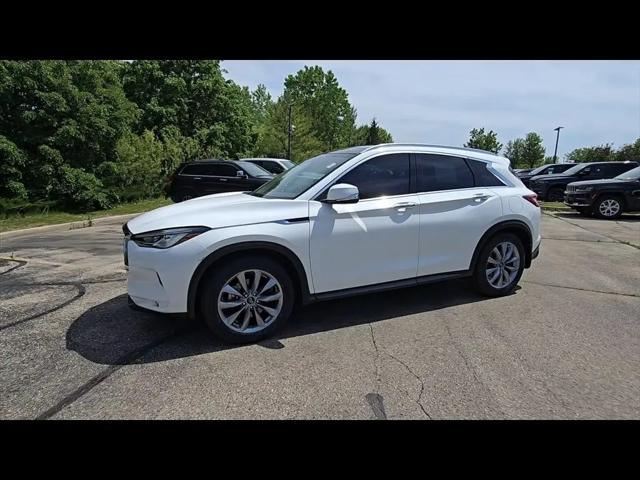 2022 INFINITI QX50 LUXE AWD