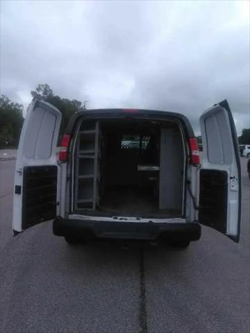 2022 GMC Savana Cargo RWD 2500 Regular Wheelbase Work Van
