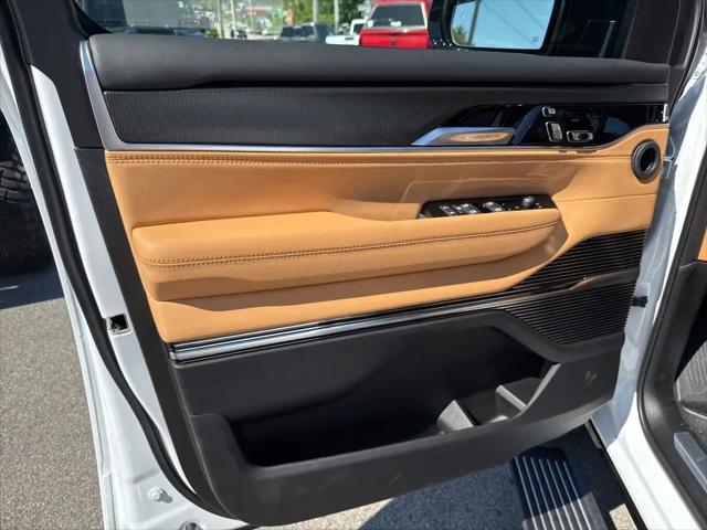 2026 Jeep Grand Wagoneer Summit Reserve 4x4