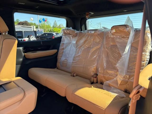 2026 Jeep Grand Wagoneer Summit Reserve 4x4