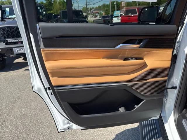 2026 Jeep Grand Wagoneer Summit Reserve 4x4