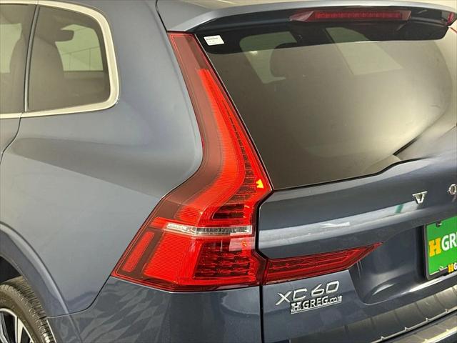 2023 Volvo XC60 B5 Ultimate Bright Theme