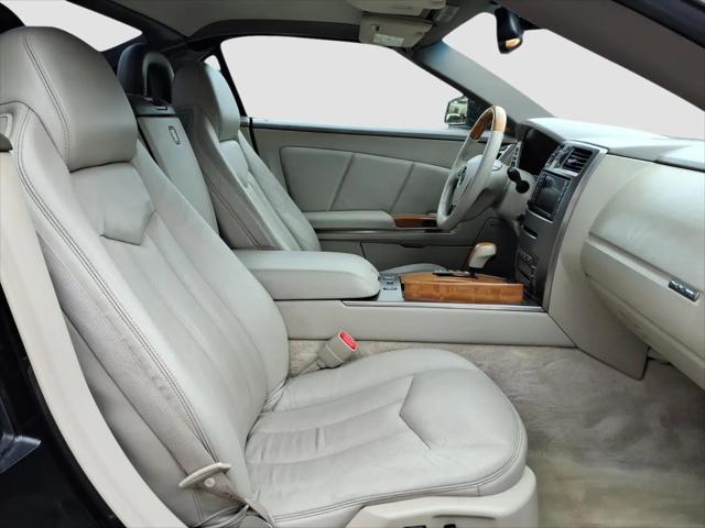 2005 Cadillac XLR Standard