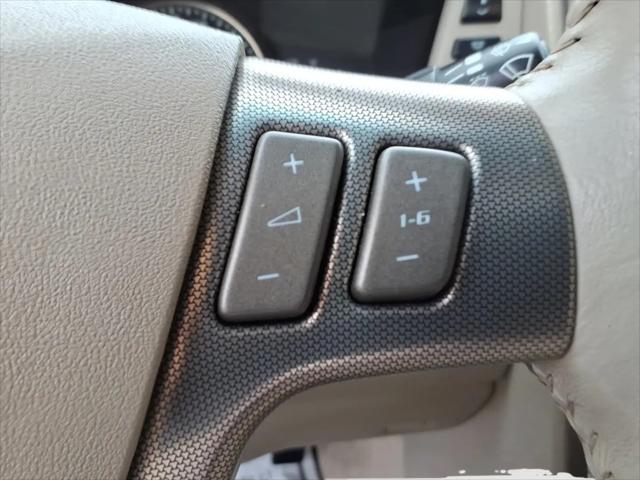 2005 Cadillac XLR Standard