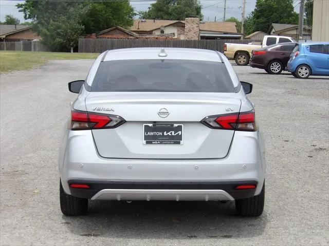 2020 Nissan Versa SV Xtronic CVT