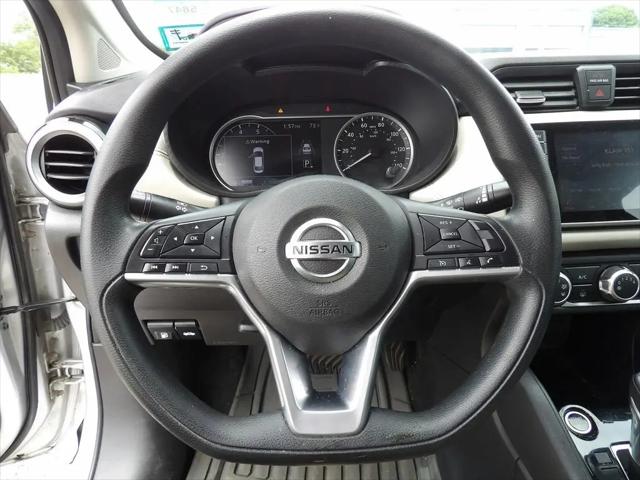2020 Nissan Versa SV Xtronic CVT