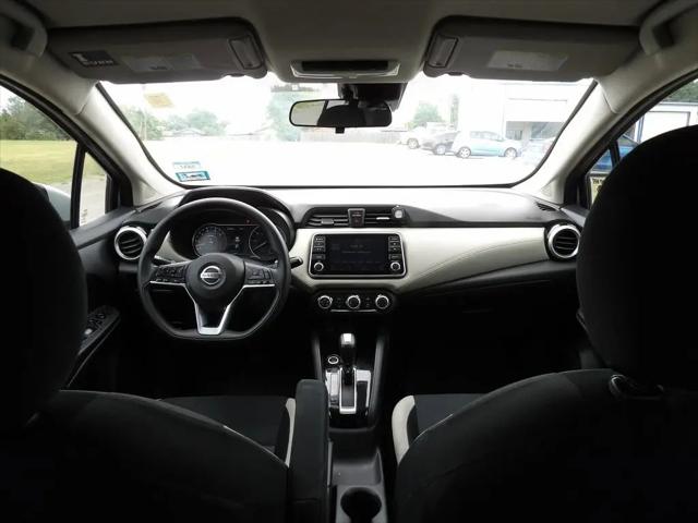 2020 Nissan Versa SV Xtronic CVT