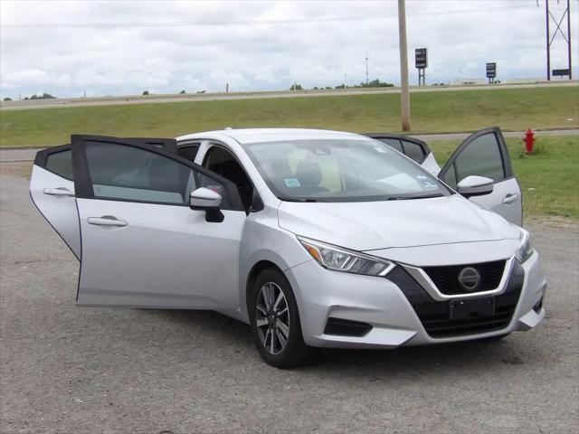 2020 Nissan Versa SV Xtronic CVT