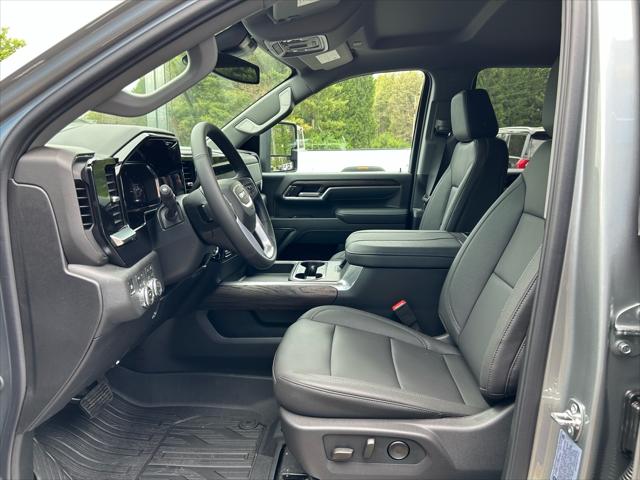 2026 GMC Sierra 2500HD Crew Cab, Standard Bed, SLT, 4WD