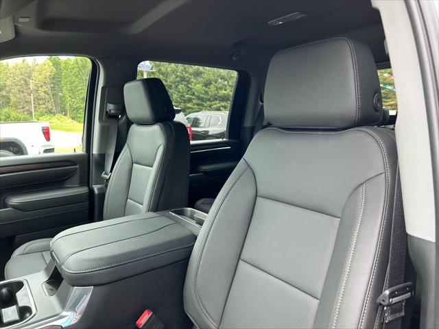 2026 GMC Sierra 2500HD Crew Cab, Standard Bed, SLT, 4WD