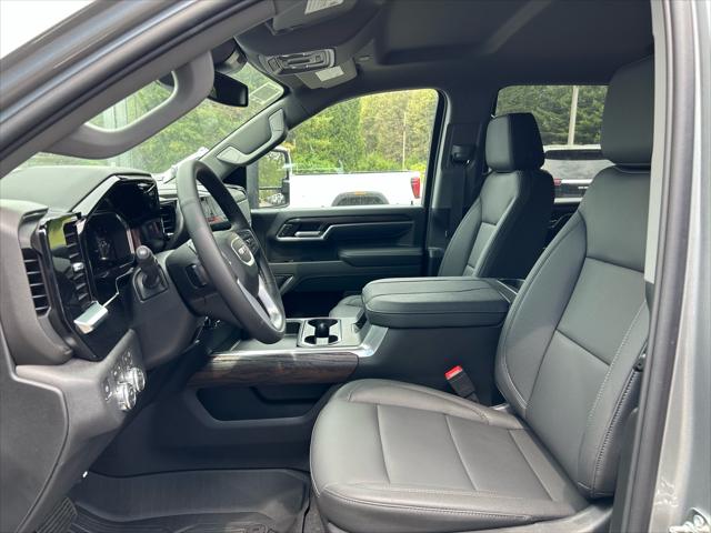 2026 GMC Sierra 2500HD Crew Cab, Standard Bed, SLT, 4WD