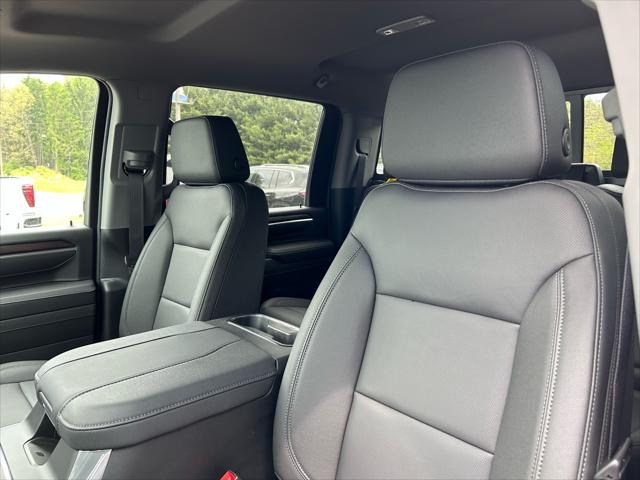 2026 GMC Sierra 2500HD Crew Cab, Standard Bed, SLT, 4WD