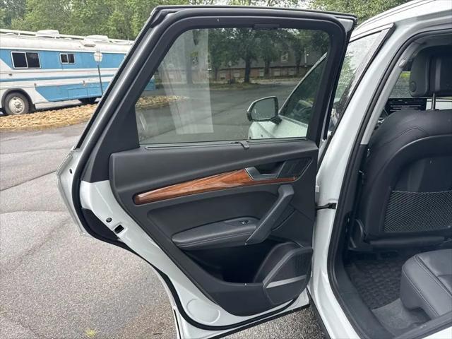 2023 Audi Q5 Prestige 45 TFSI S line quattro S tronic
