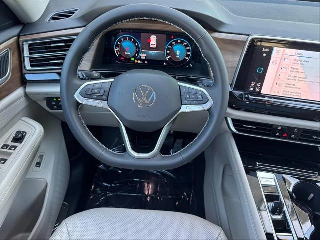 2026 Volkswagen Atlas SE with Technology