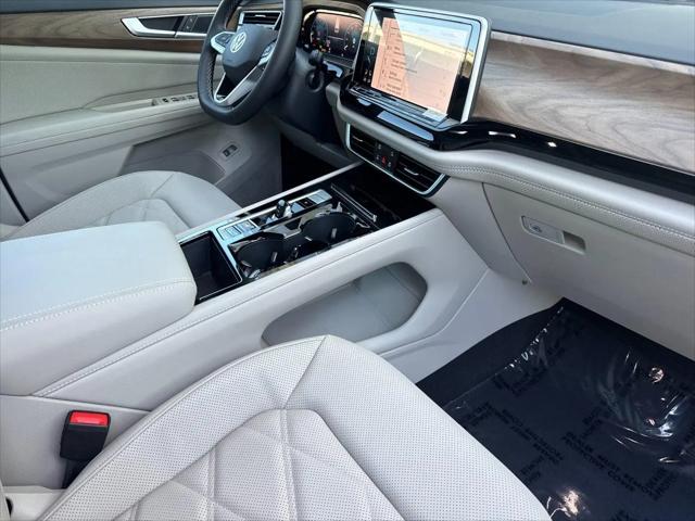 2026 Volkswagen Atlas SE with Technology