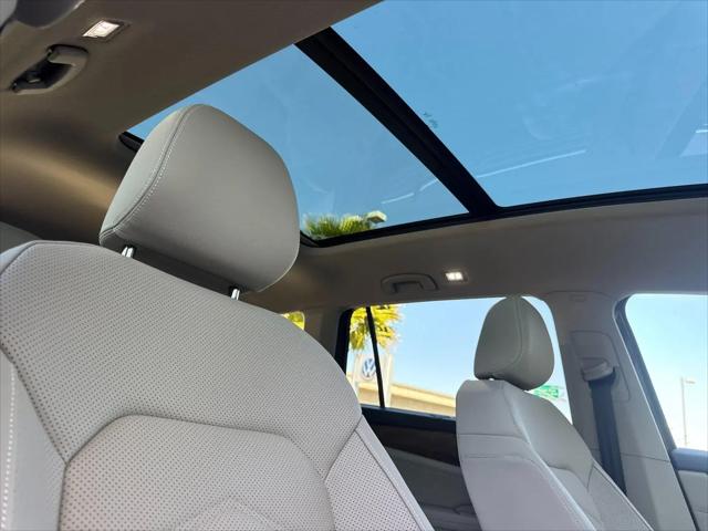 2026 Volkswagen Atlas SE with Technology