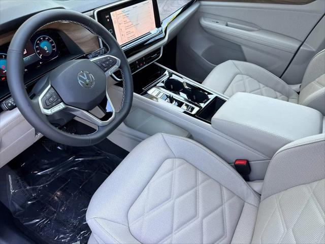 2026 Volkswagen Atlas SE with Technology