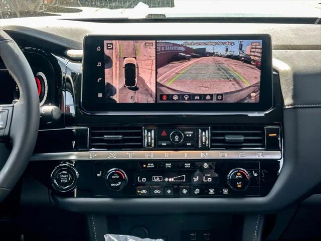 2026 Nissan Pathfinder SL