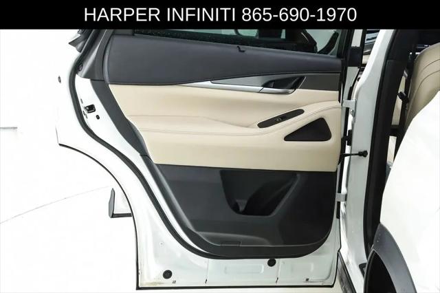 2023 INFINITI QX60 LUXE AWD